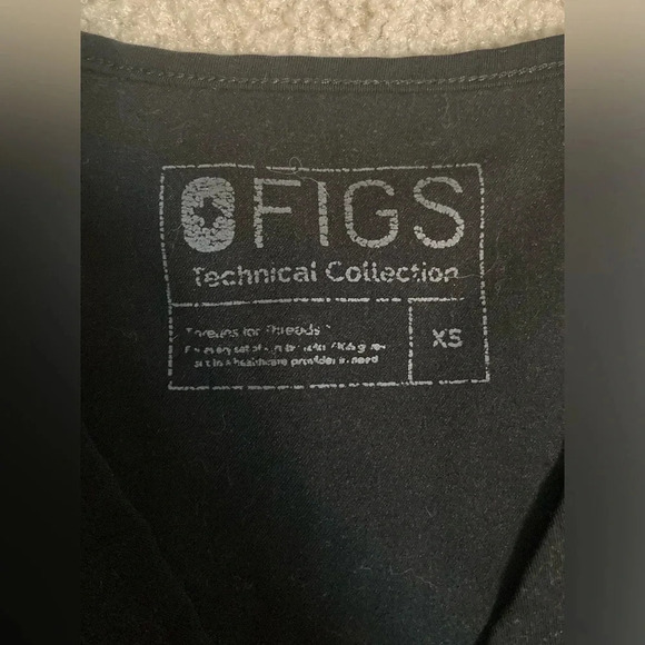 Figs Casma Three Pocket Scrub Top Size Extra Small Black - Picture 5 of 6